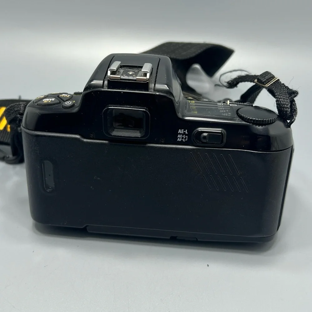 Nikon N6006 AF Camera With Nikon AF Nikkor 35-80mm 1:4-5.6D Lenses & Neck Strap